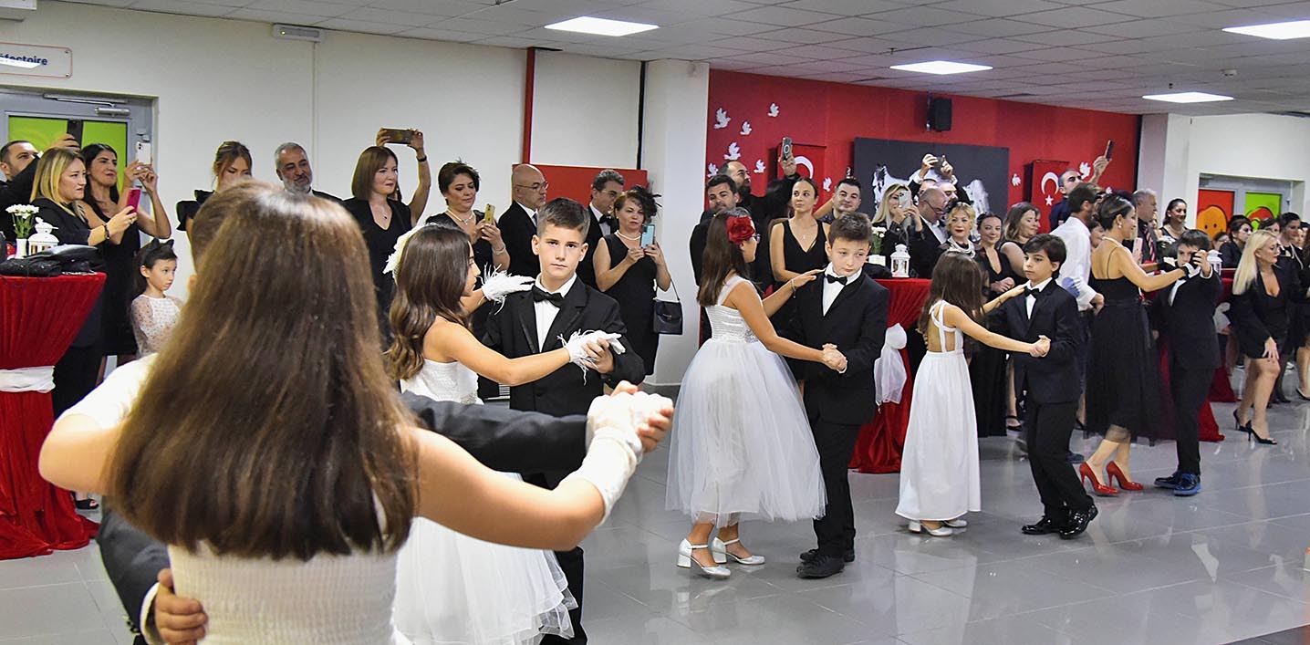 Piri Reis’te Cumhuriyet Balosu-img