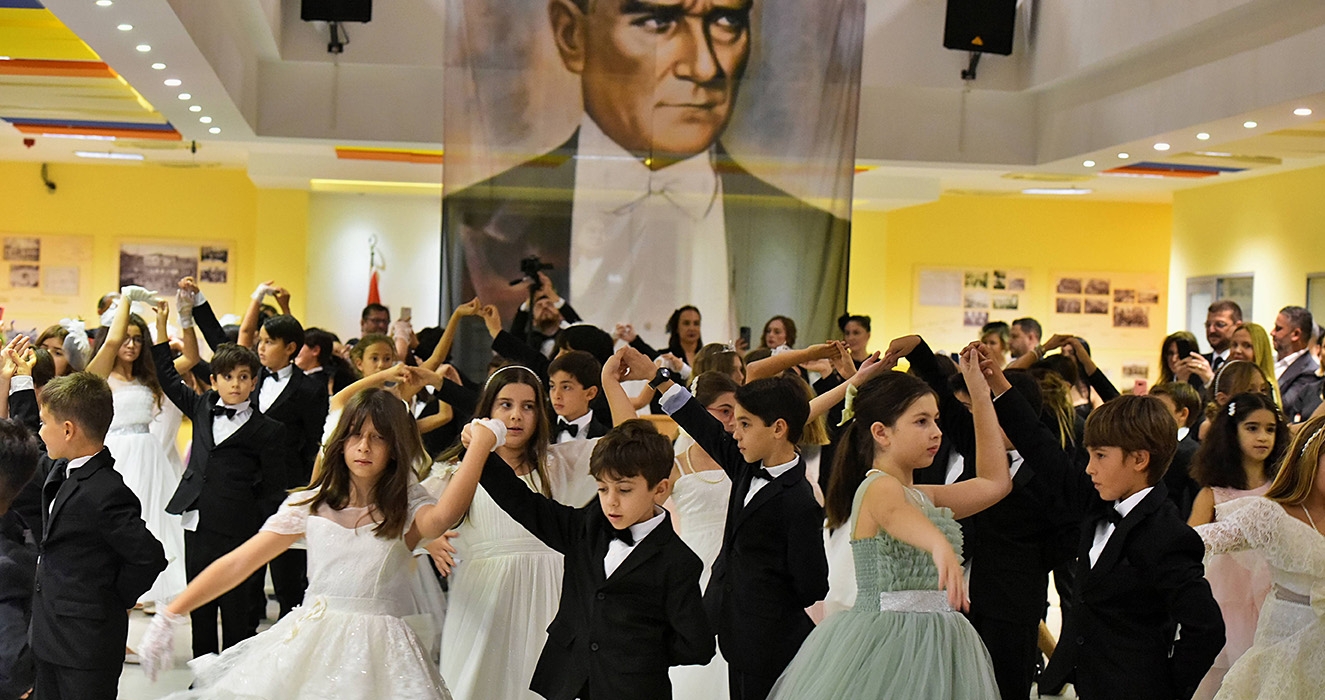 Piri Reis’te Cumhuriyet Balosu-img
