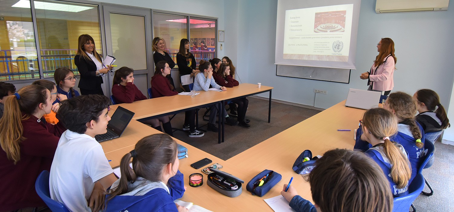 Kulüp Öğrencilerine BM Semineri-img