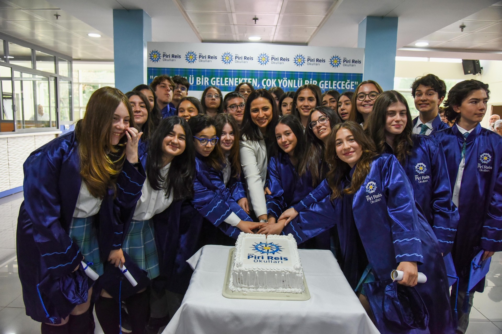 Yeni Ufuklara Yelken Açtılar-img