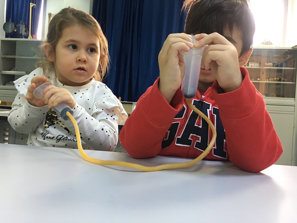 Havanın Varlığını Deneyerek Öğrendiler-img